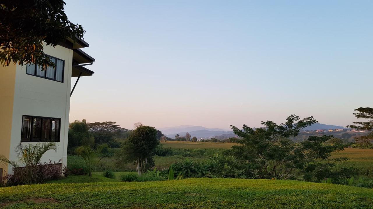 Baan Sakuna Hotel Chiang Khong Exterior photo